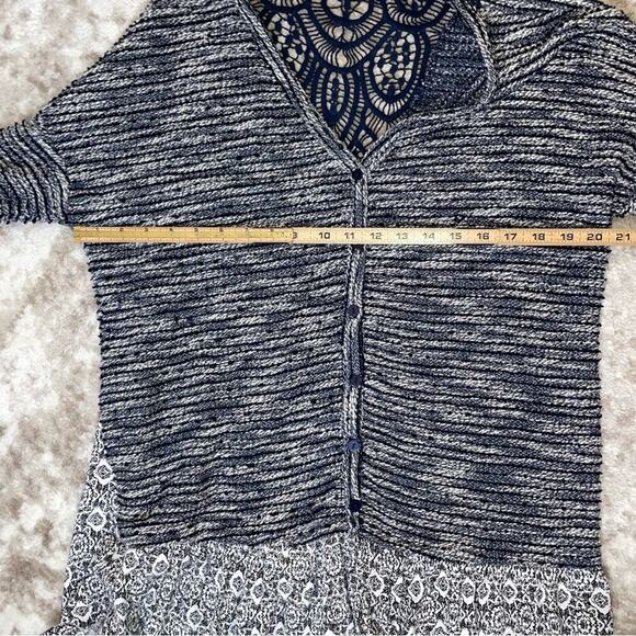 Bundle four for $20 💋 any items with 💋are eligible to bundle - Picture 7 of 10